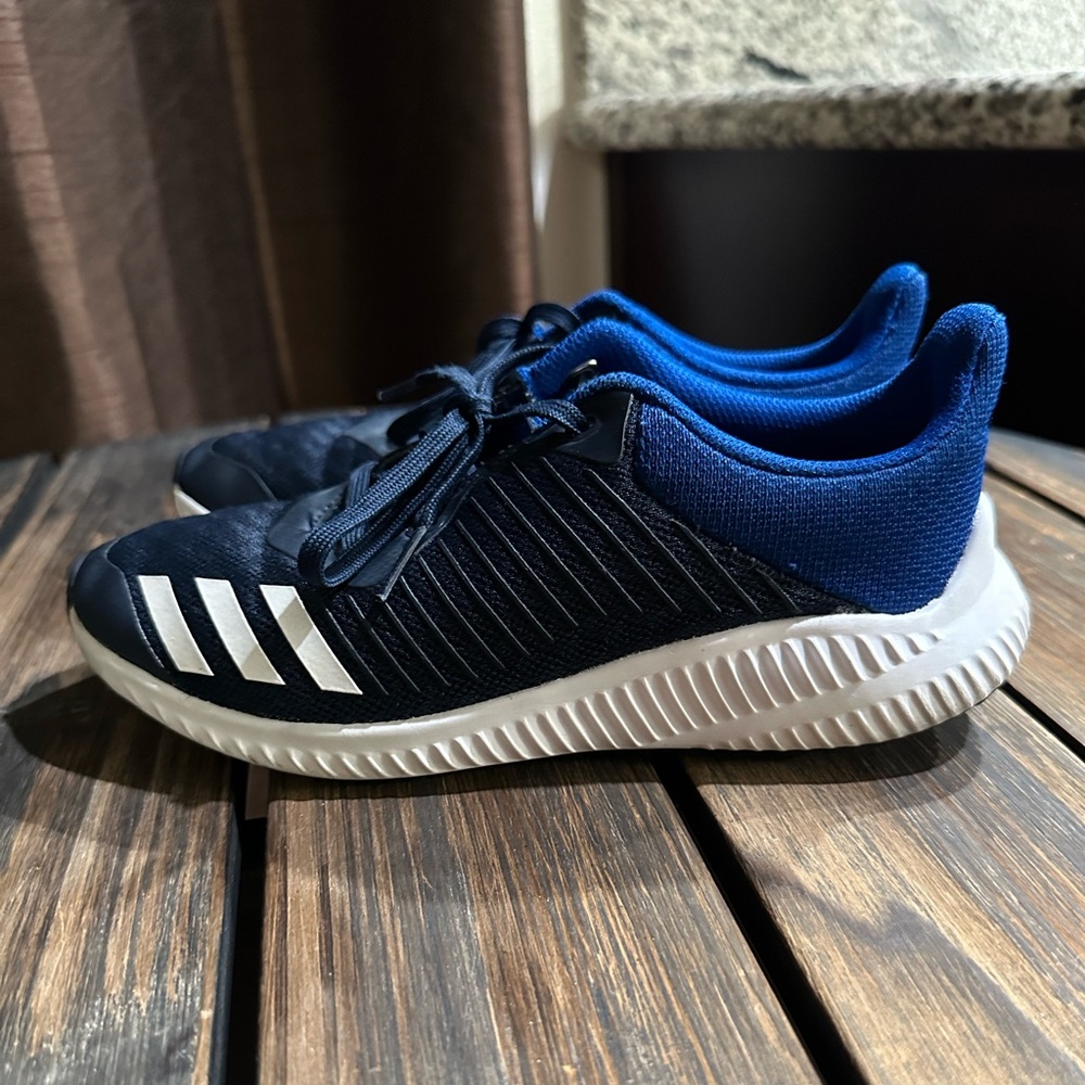 Adidas Sneakers kids size 2.5Y